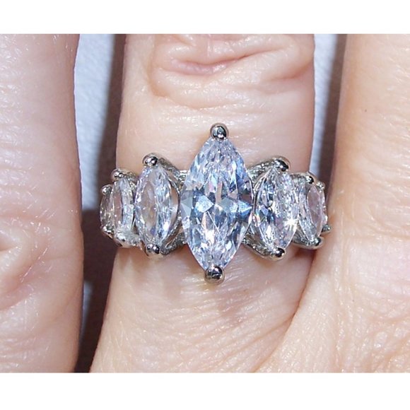 STAINLESS STEEL 5 Marquise Cut Cubic Zirconia Ring Sizes 6-10 - Picture 3 of 16
